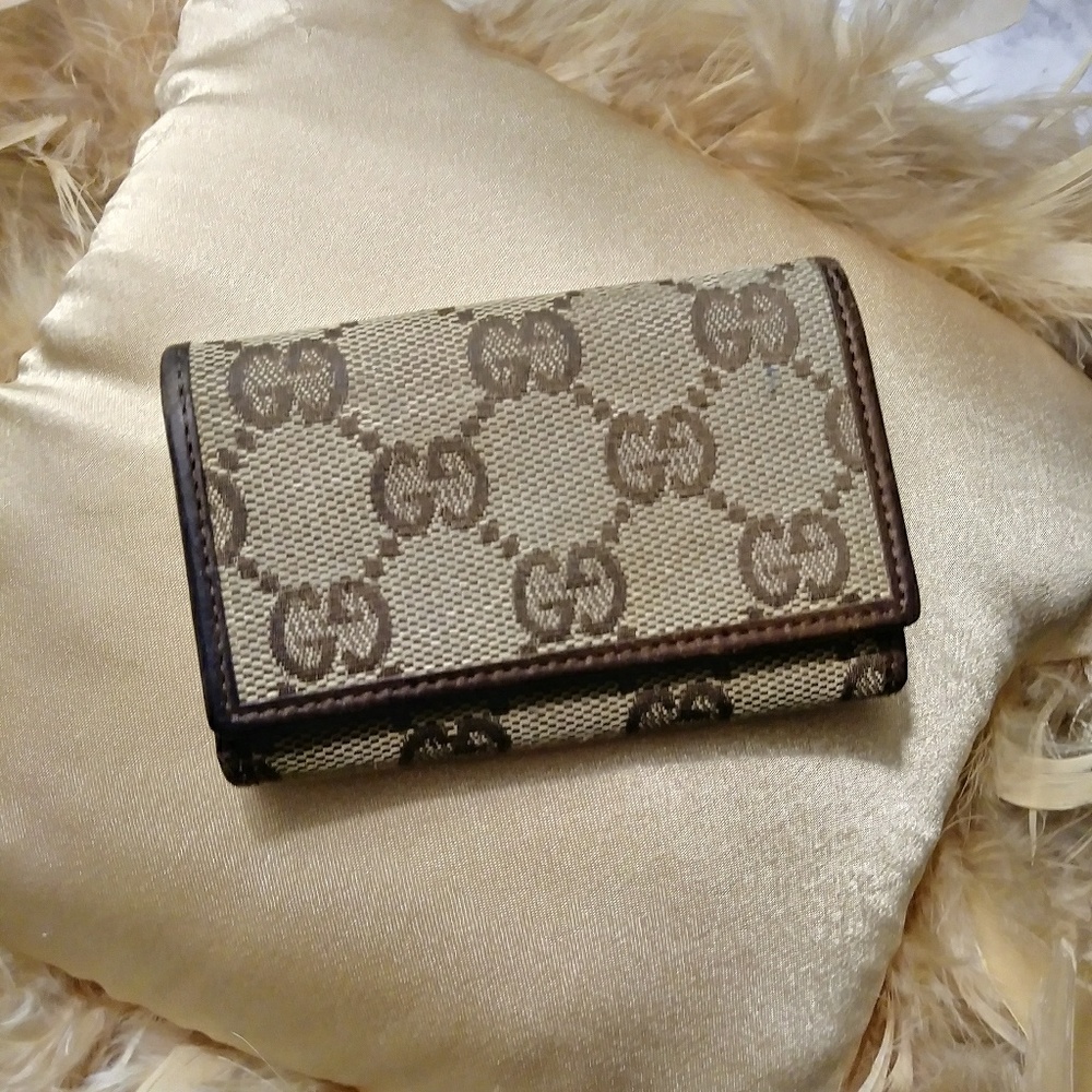Authentic Gucci key wallet